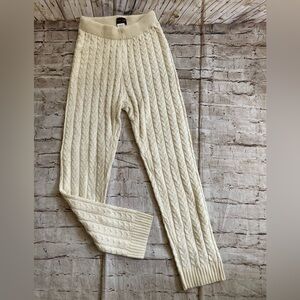 NWOT black label by C’ ESTTOI Cream Cable Knit Pants size L
